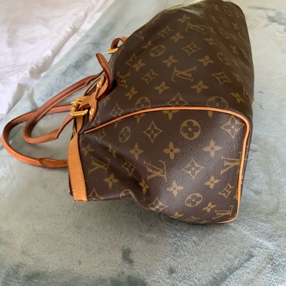 SOLD - Picture 4 of 8